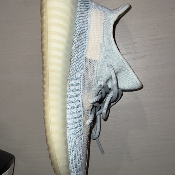 Adidas Yeezy boost 350 V2 Cloud white(non reflective) - Picture 4 of 6